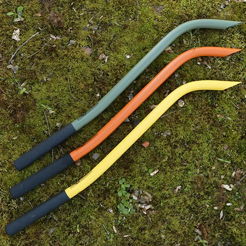 Gardner Skorpion Throwing Sticks