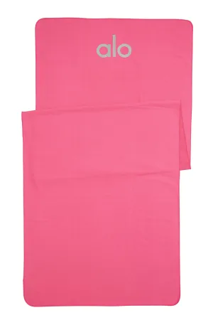 Grounded No-Slip Towel - Hot Pink